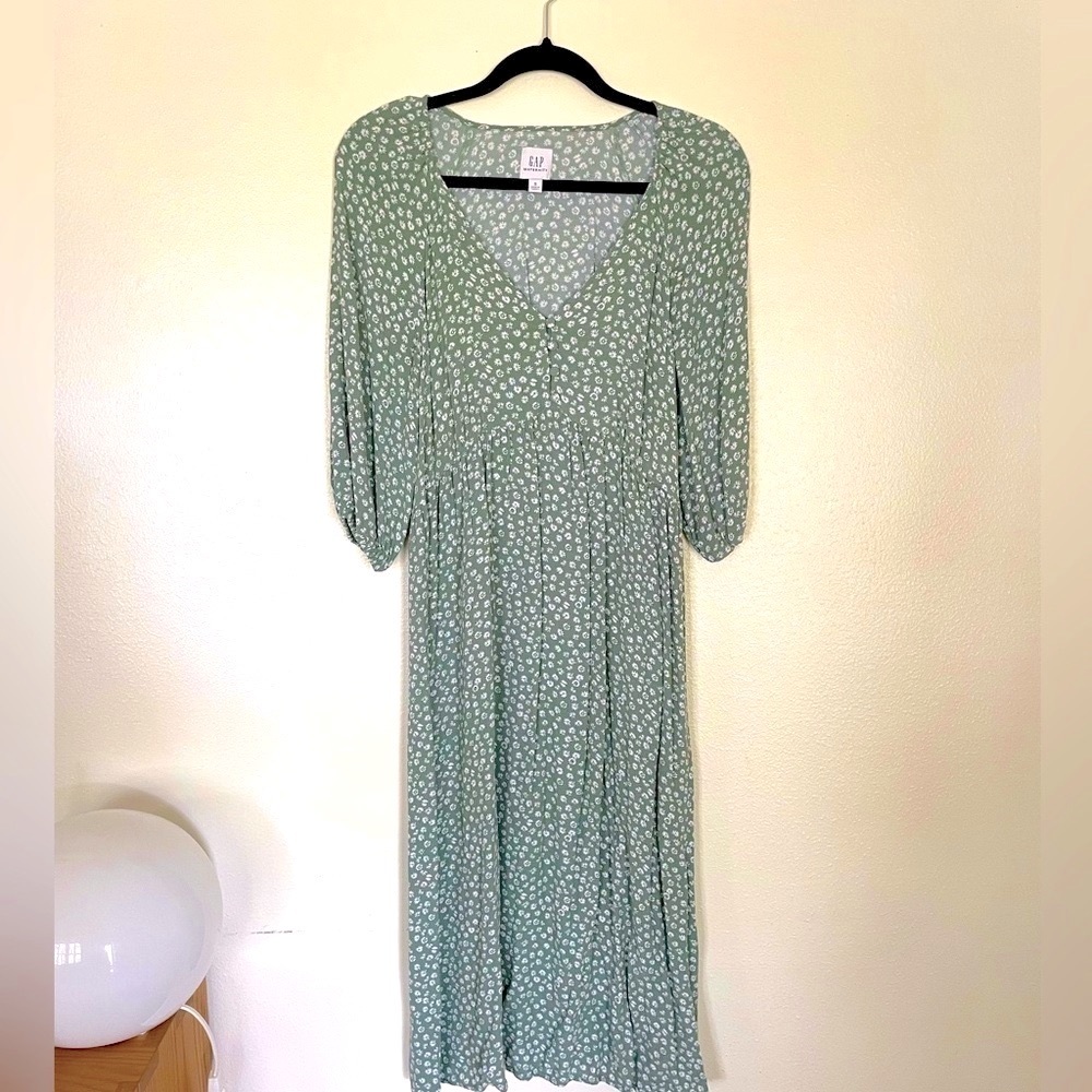 🤰MATERNITY, GAP light blue daisy print dress 🌼
